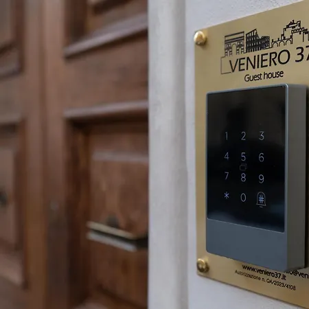 Veniero37 روما